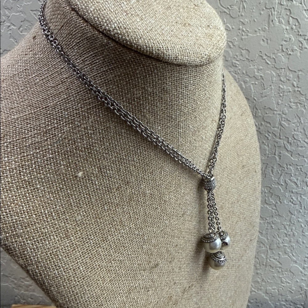 Brighton Silver-Tone Necklace with Pearl Drops and Crystal Accent vintage - Picture 3 of 5